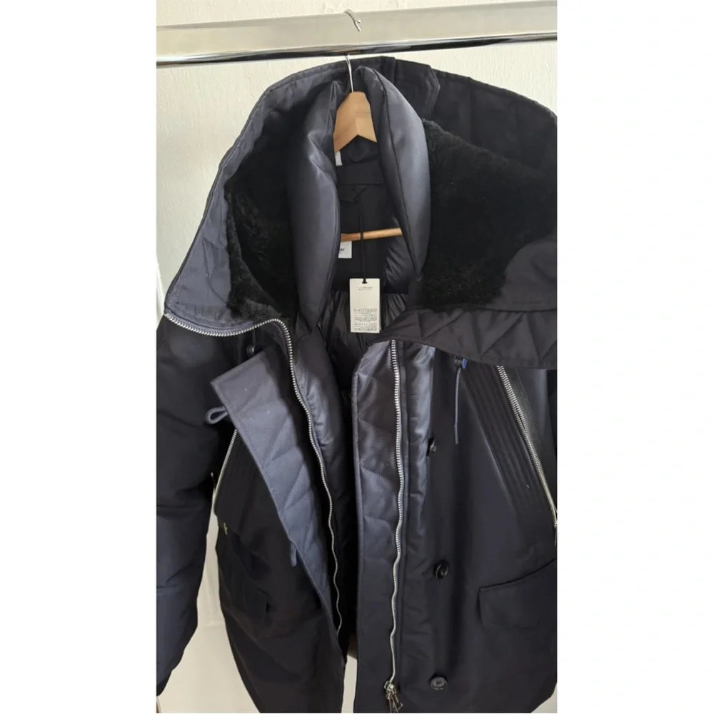 BURBERRY Hooded Parka Coat w Shearling - Picture 3 of 6